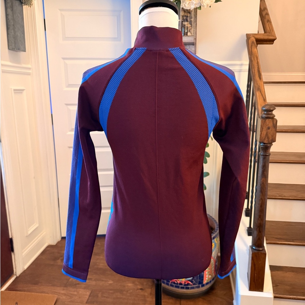 Victoria's Secret Pink NWOT Cool/Comfy Long Sleeve Fitted 3/4 Zip Athletic Top - Picture 2 of 6